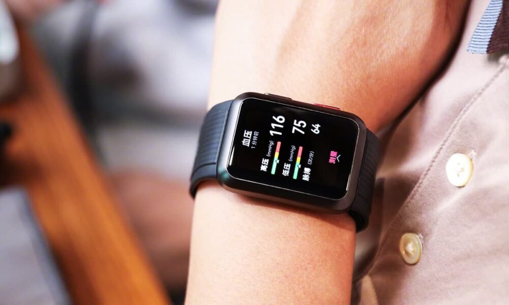 Fitness Tracking on Your Wrist: How the 1.39 Smartwatch Motivates an Active Lifestyle